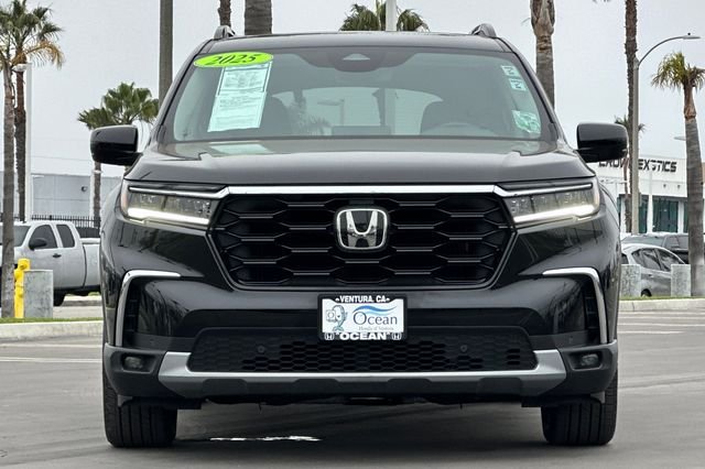 Used 2025 Black Honda Touring image 9