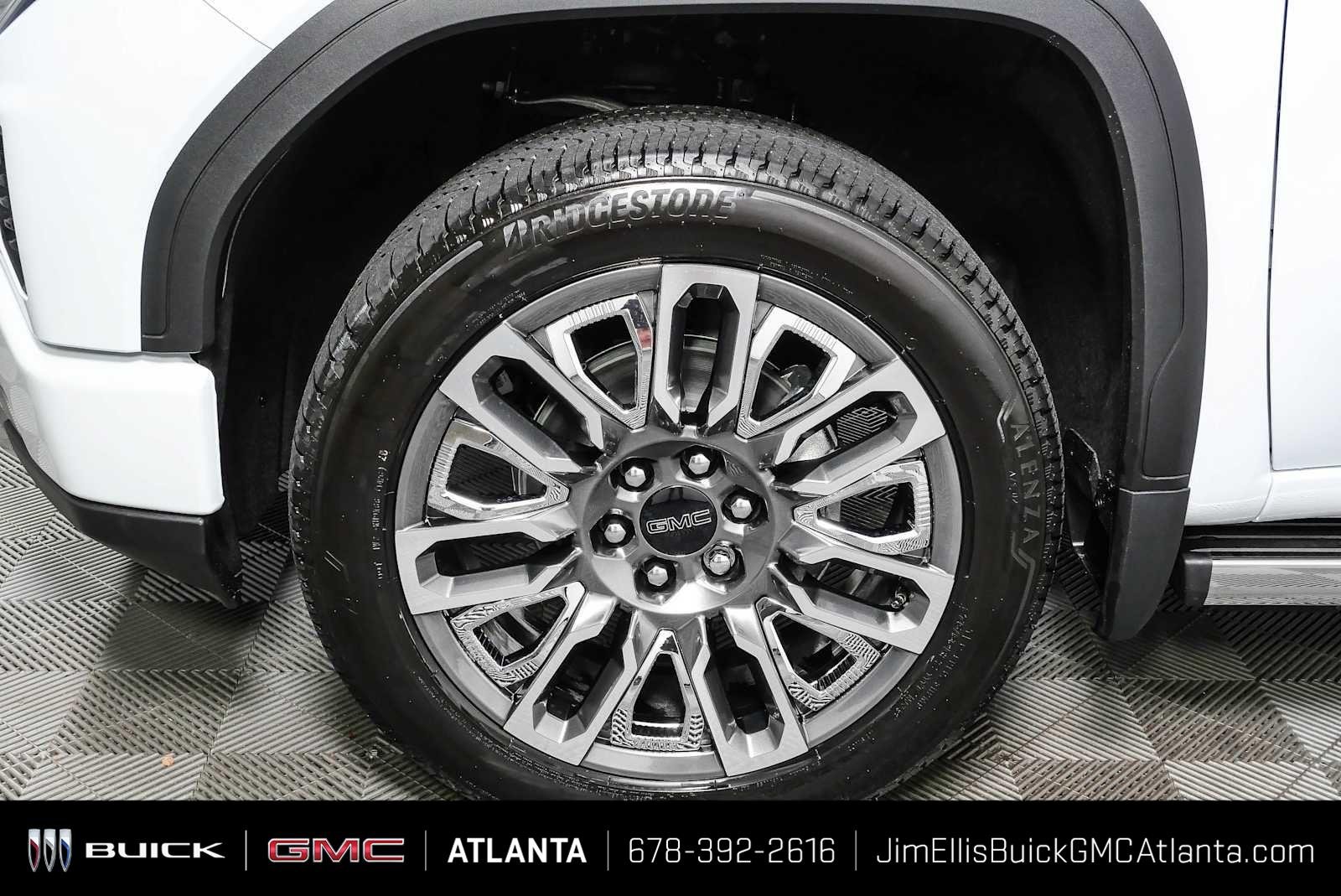 New 2026 Glacier White Tricoat GMC Denali Ultimate image 38