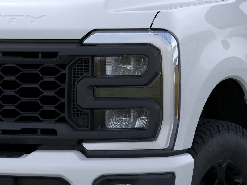 New 2025 Oxford White Ford XL image 19