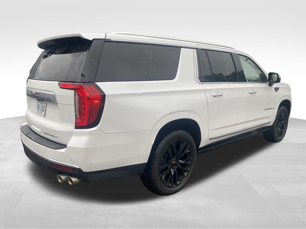 Used 2021 White GMC Denali image 15