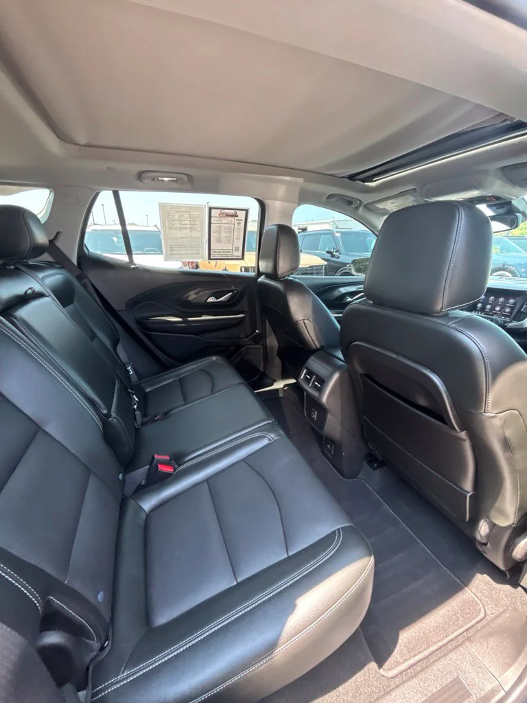 Used 2022 Blue GMC SLT image 22
