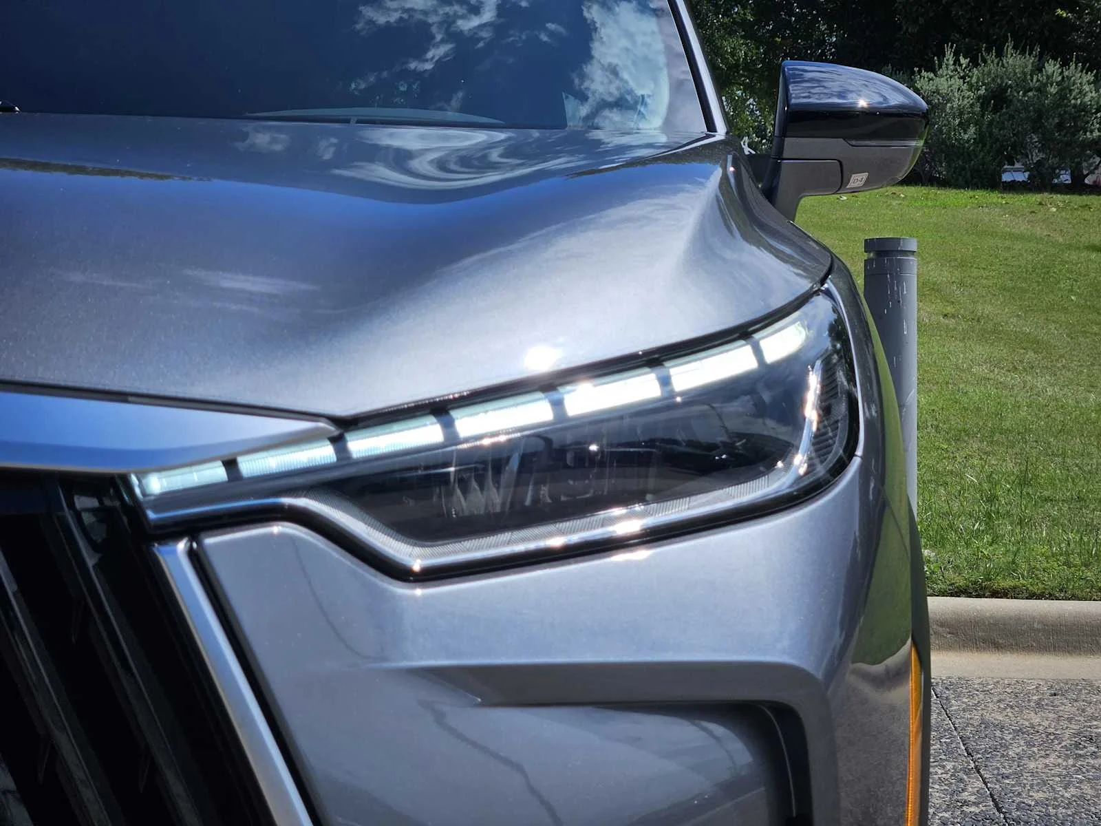 2027 INFINITI QX60 LUXE - Photo 6