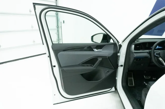 New 2026 Opal White W/Deep Black Roof Volkswagen SE R-Line FWD image 13