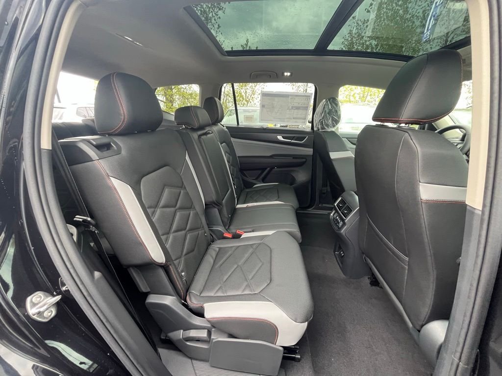 New 2026 Black Volkswagen 2.0T Peak Edition image 24