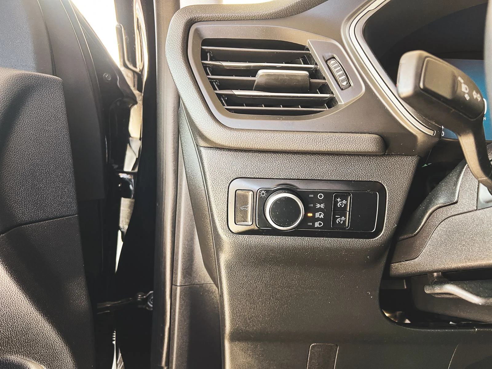 Used 2024 Black Ford Active image 17