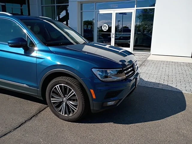 Used 2018 Volkswagen Tiguan SEL with VIN 3VV2B7AX8JM012405 for sale in Glendale, WI