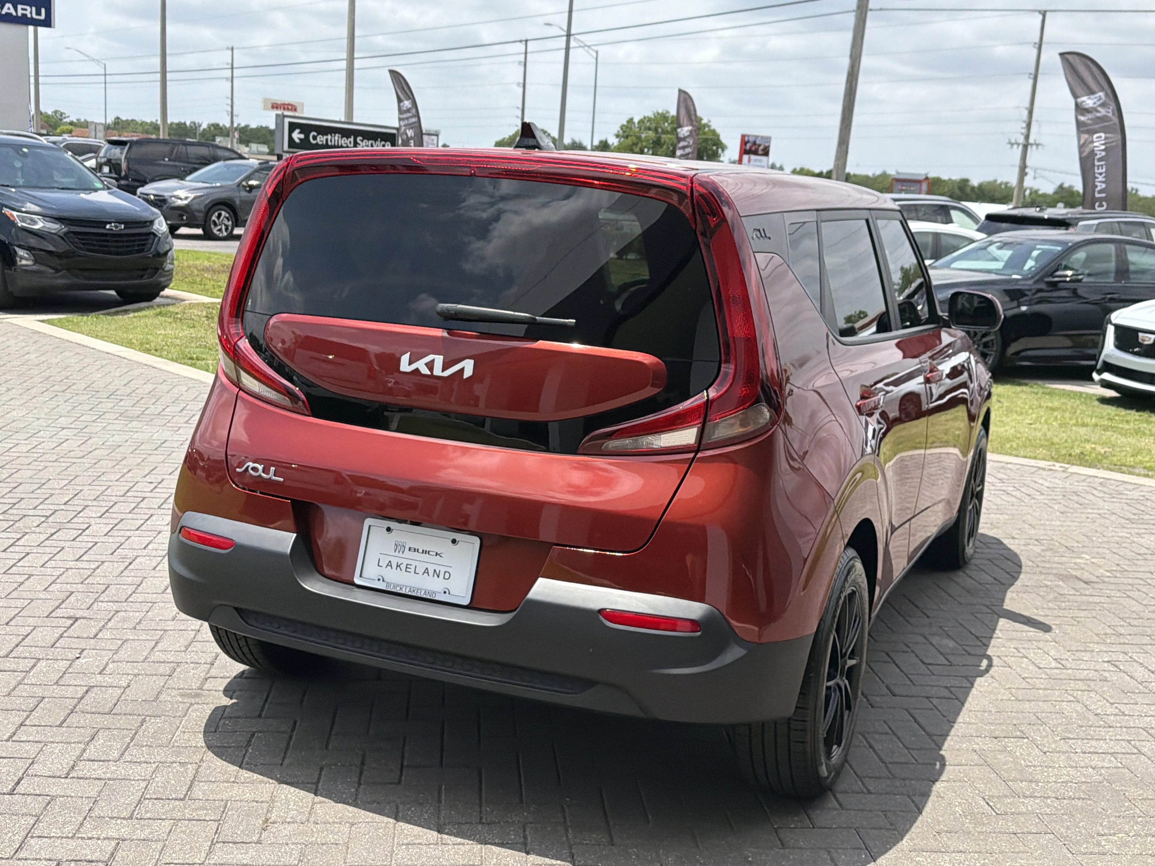Used 2022 Mars Orange Kia LX image 6