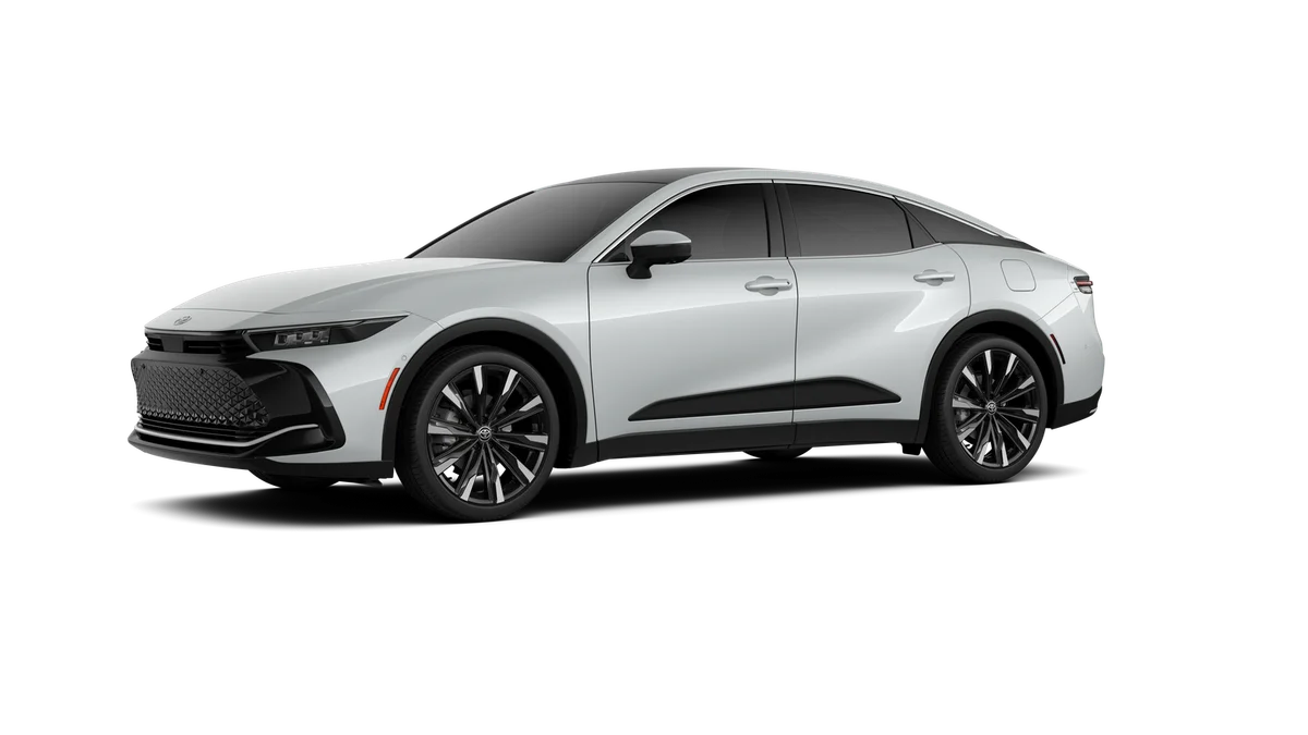 New 2026 Oxygen White Toyota Platinum image 2