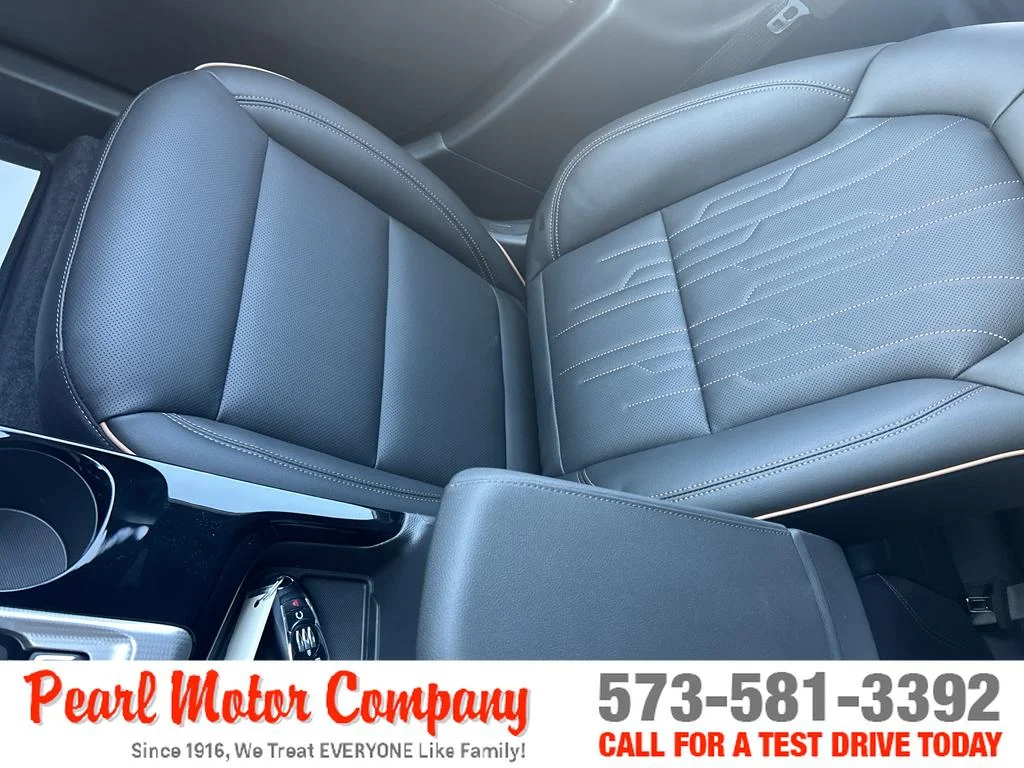 New 2026 White Frost Tricoat Buick Avenir image 19