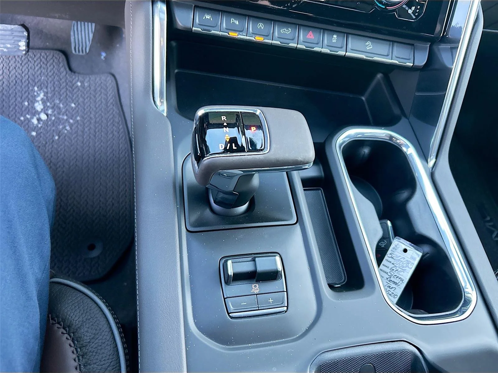 2026 GMC Sierra 1500 Denali - Photo 17