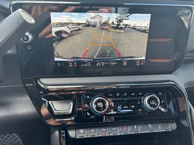 New 2026 Summit White GMC AT4 image 31