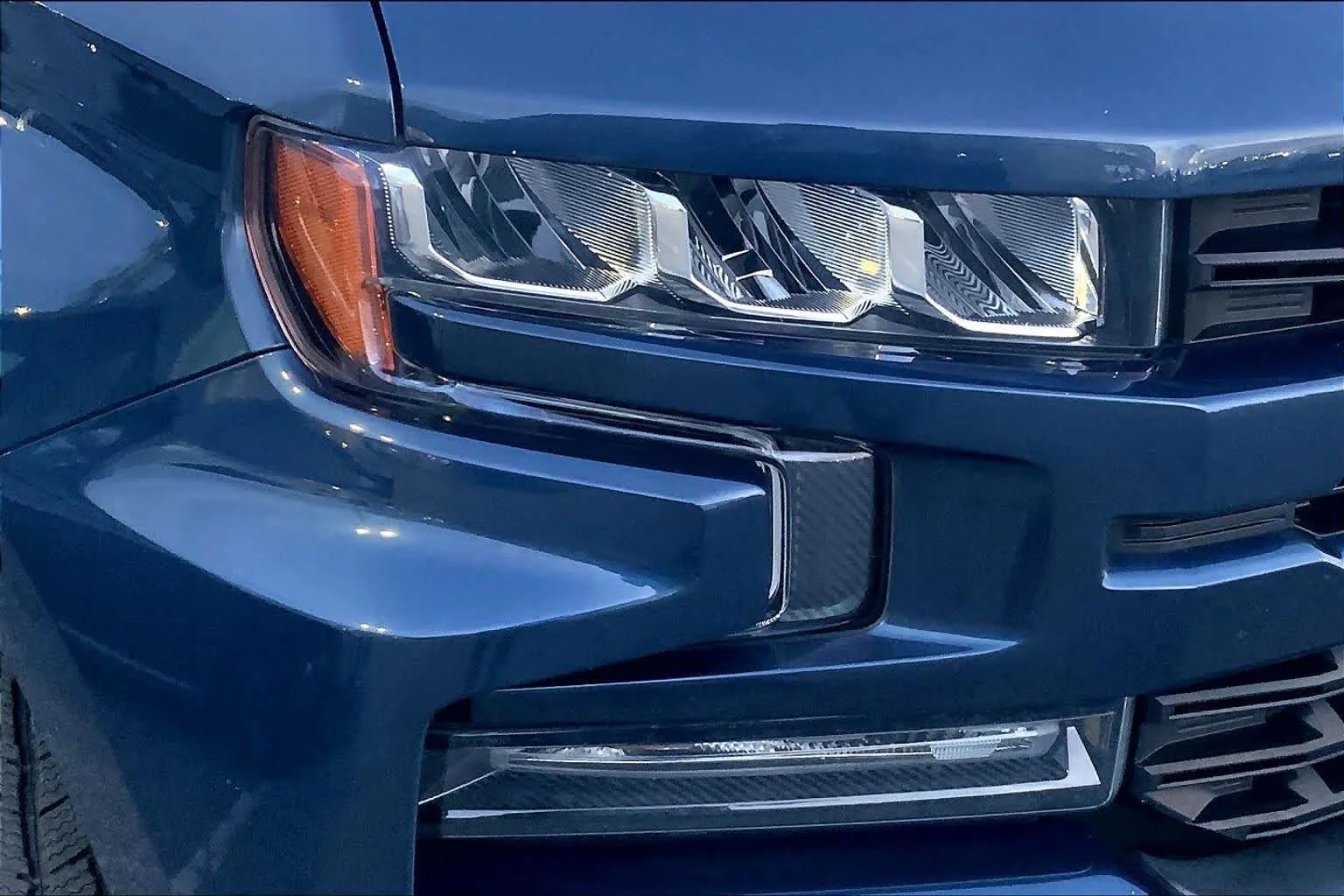 Used 2019 Northsky Blue Metallic Chevrolet RST image 24