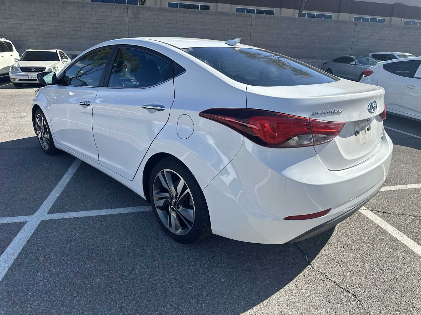 Used 2014 Pearl White Hyundai Limited image 4