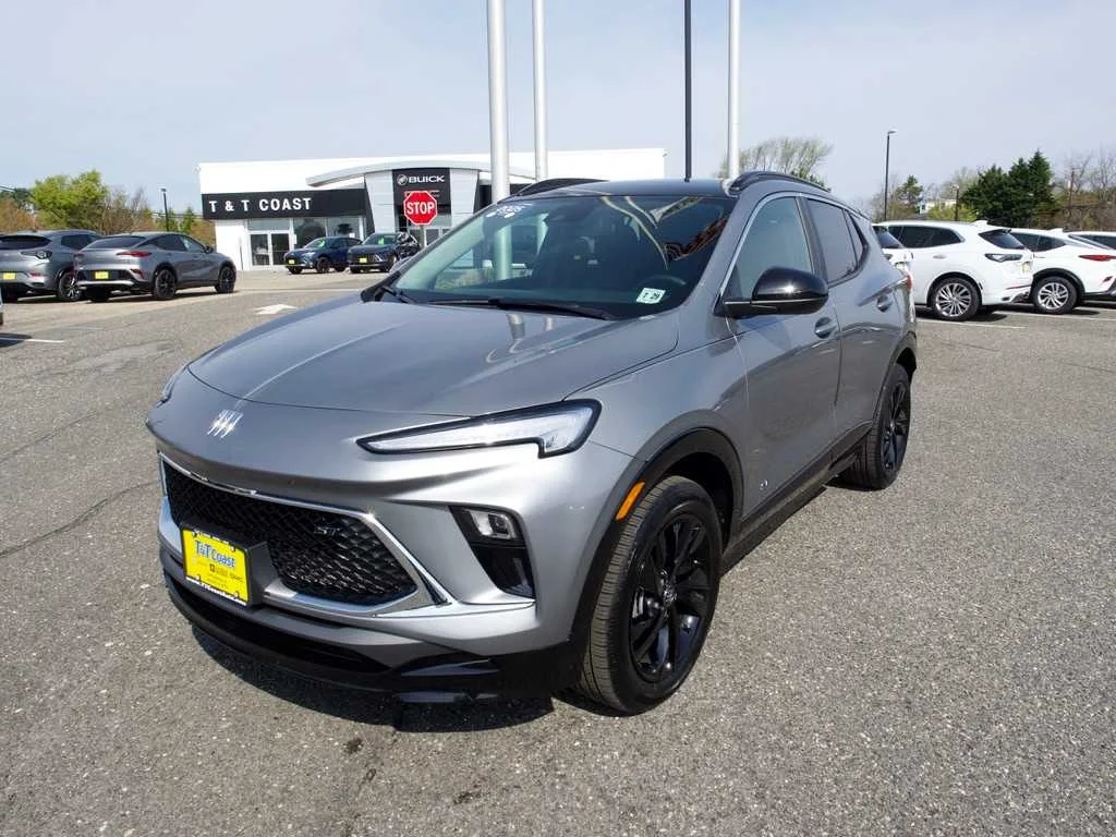 2025 Buick Encore GX Sport Touring AWD's photo