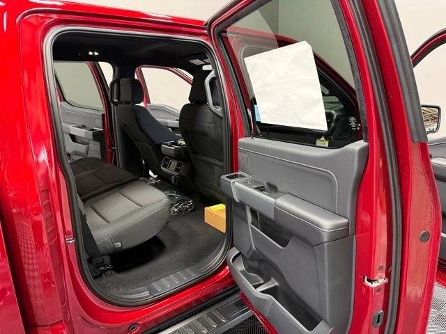 New 2026 Ruby Red Metallic Tinted Clearcoat Ford XLT image 26