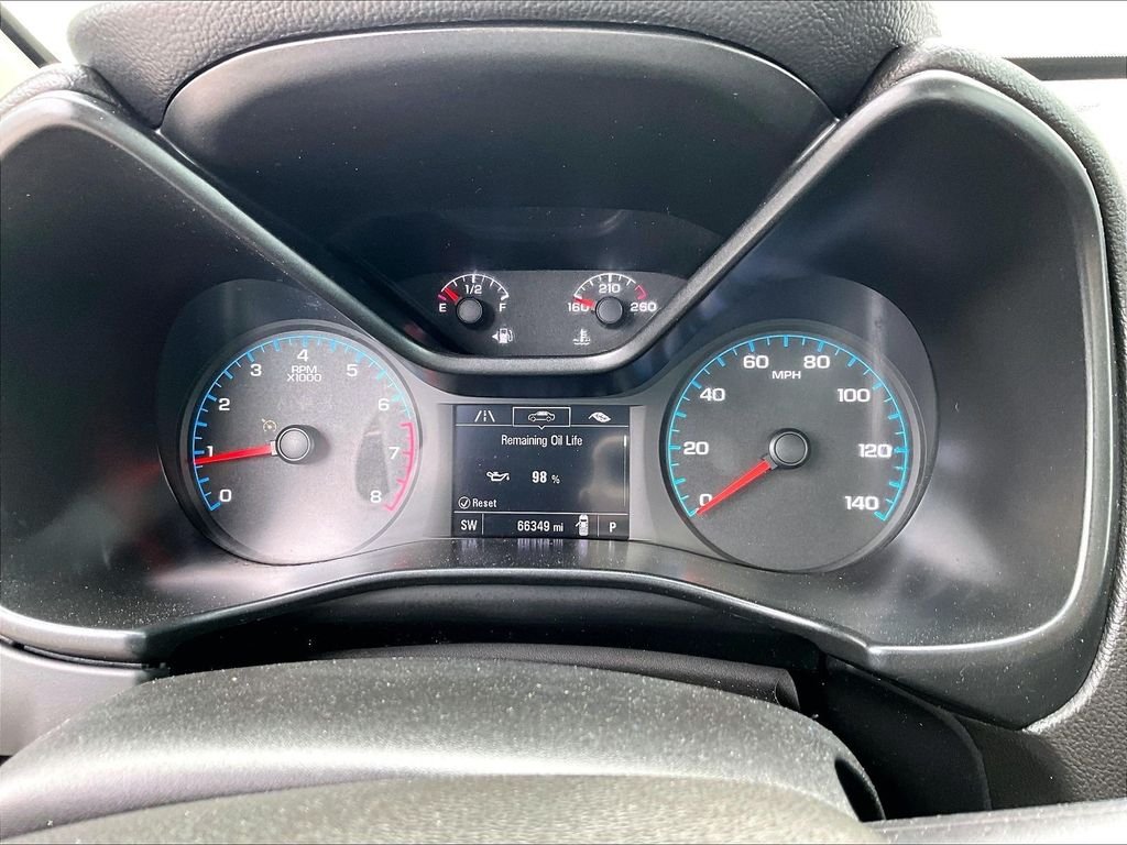 Used 2021 White GMC AT4 w/Cloth image 24