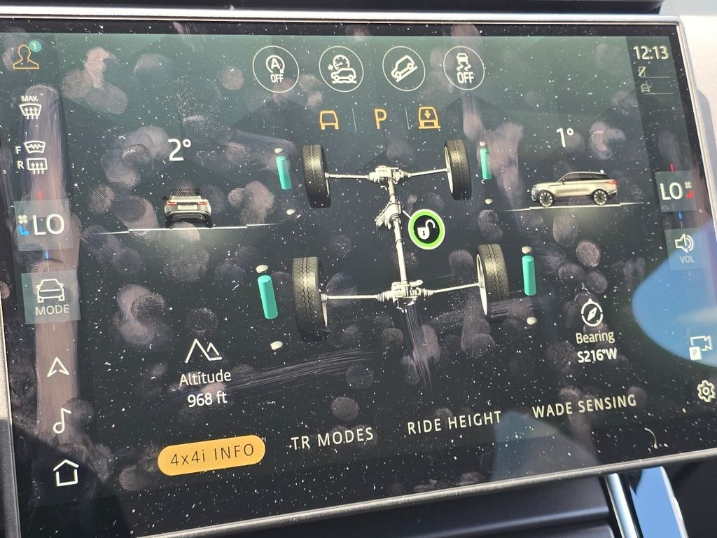 New 2026 Fuji White Land Rover Dynamic se image 22