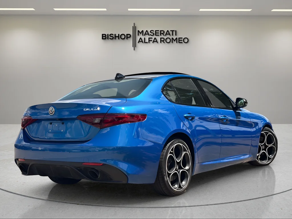 Used 2023 Blue Alfa Romeo Veloce image 4