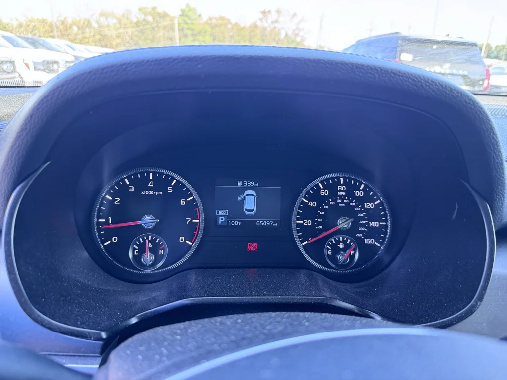 Used 2020 Snow White Pearl Kia S image 14