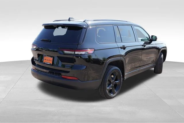 Certified Used 2025 Black Jeep Limited image 5
