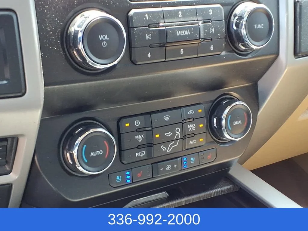 Used 2020 Black Ford LARIAT image 11