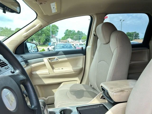 Used 2007 Brown Saturn XE image 30