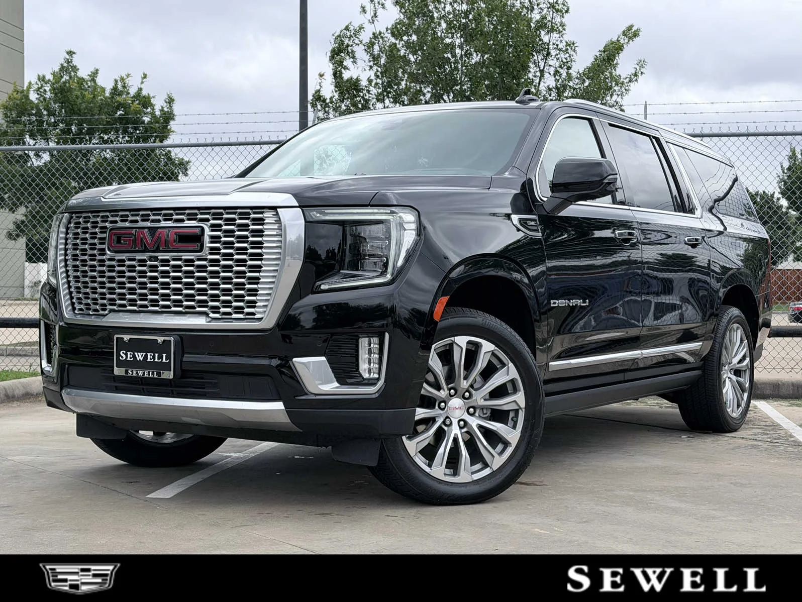 2021 GMC Yukon Denali AWD's photo