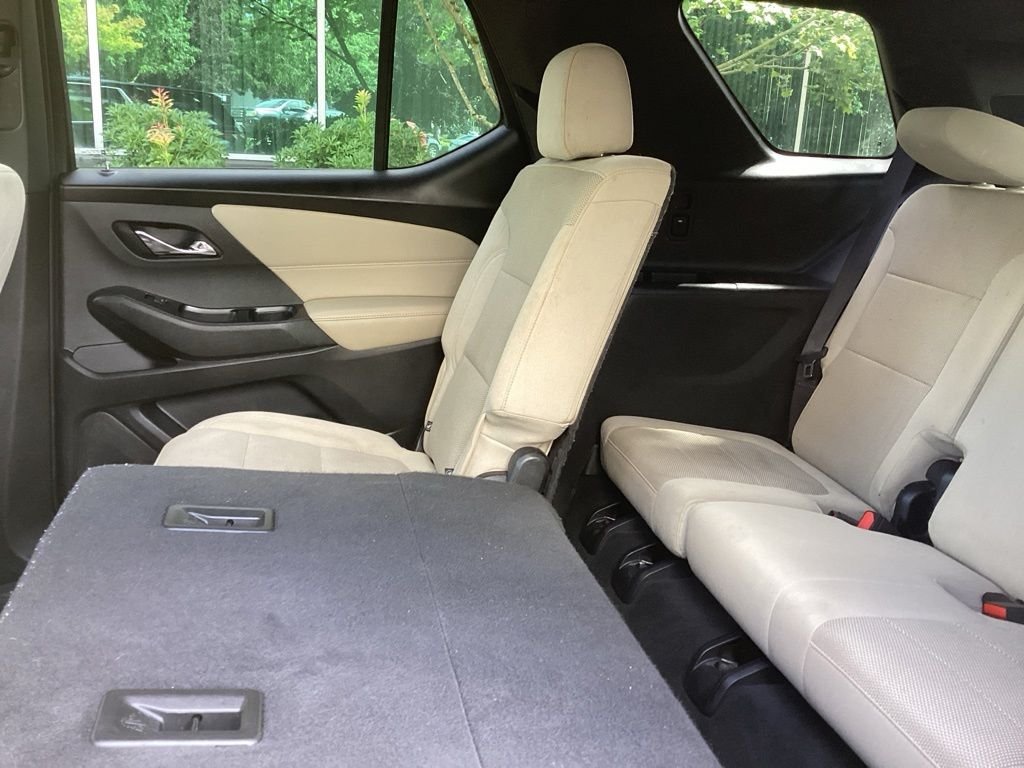 Used 2023 Black Chevrolet LS image 4