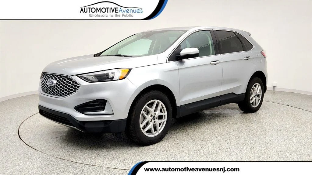 2024 Ford Edge SEL AWD's photo