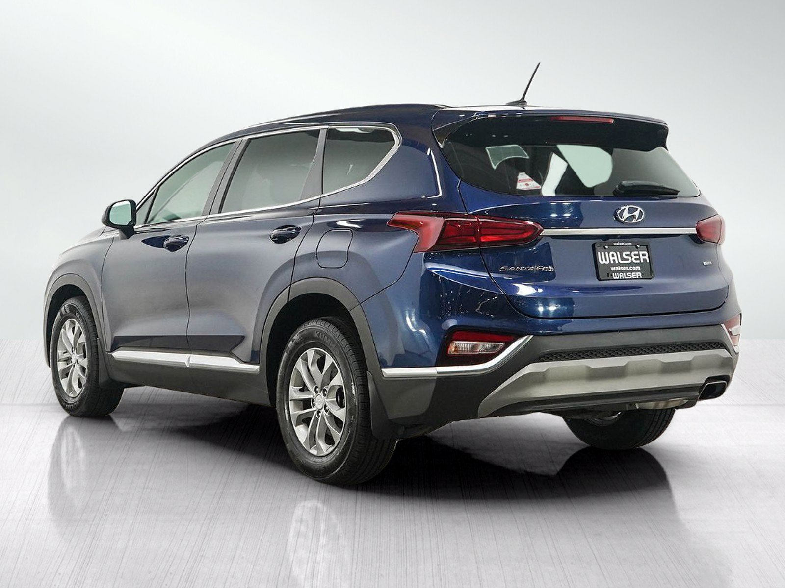2020 Hyundai Santa Fe SE - Photo 4