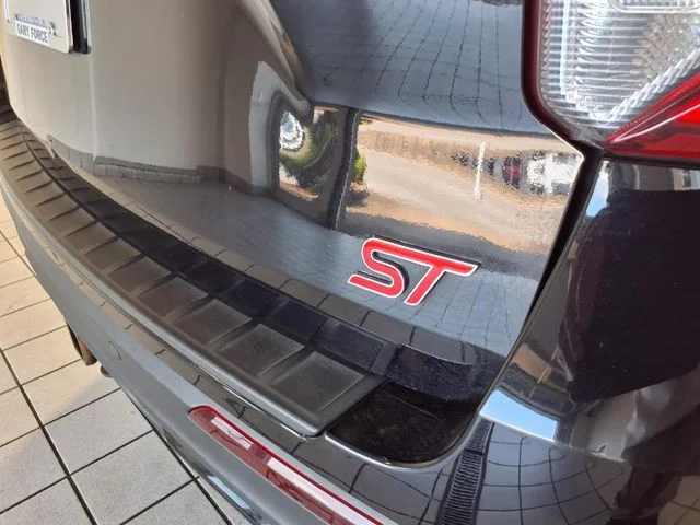 Used 2021 Black Metallic Ford ST image 21