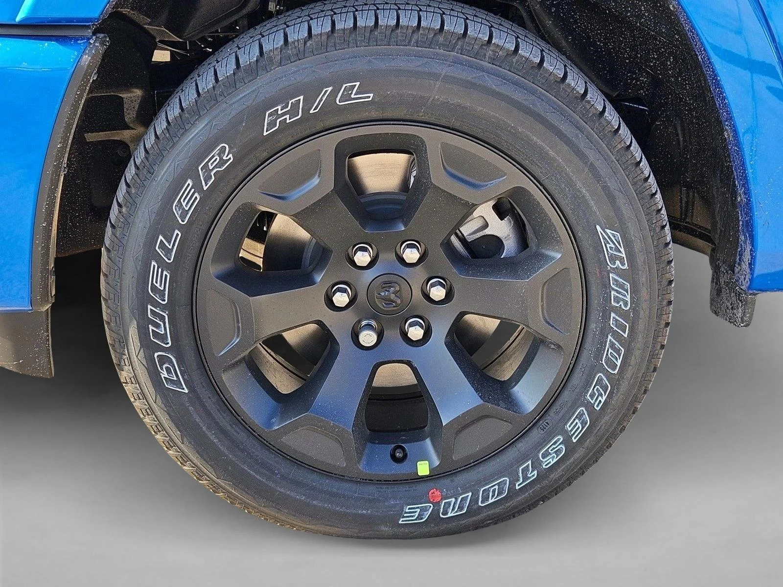New 2026 Hydro Blue Pearl-Coat Exterior Paint RAM Lone Star image 10