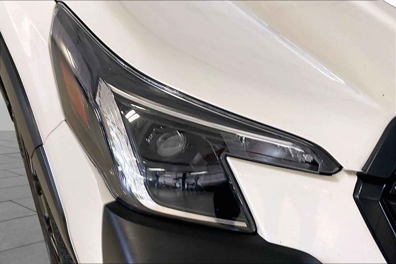 Used 2023 Crystal White Pearl Subaru Wilderness image 25