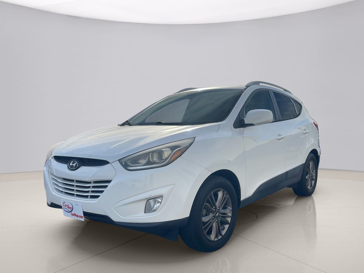 Used 2014 White Hyundai GLS image 2