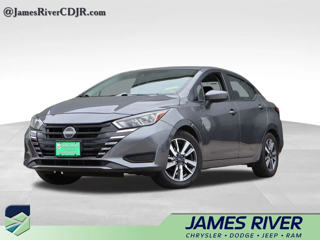 2023 Nissan Versa 1.6 SV CVT's photo