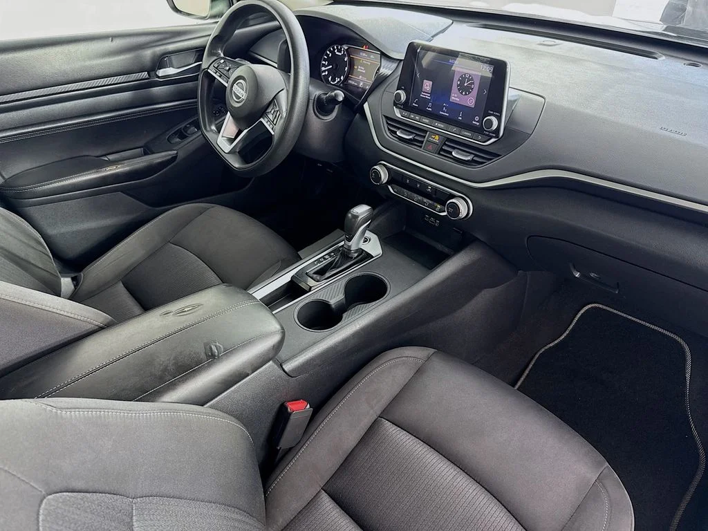 Used 2020 Super Black Clearcoat Nissan 2.5 S image 33