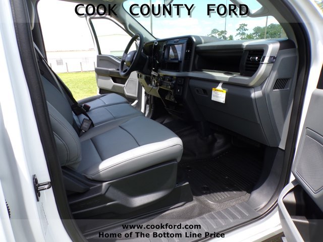 New 2026 Oxford White Ford F-350® XL image 23