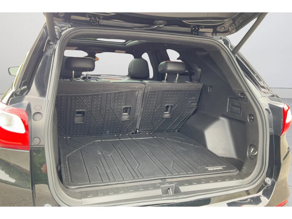 Used 2020 Black Chevrolet Premier image 19