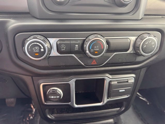 Used 2020 Gray Jeep Sport 4x4 image 32