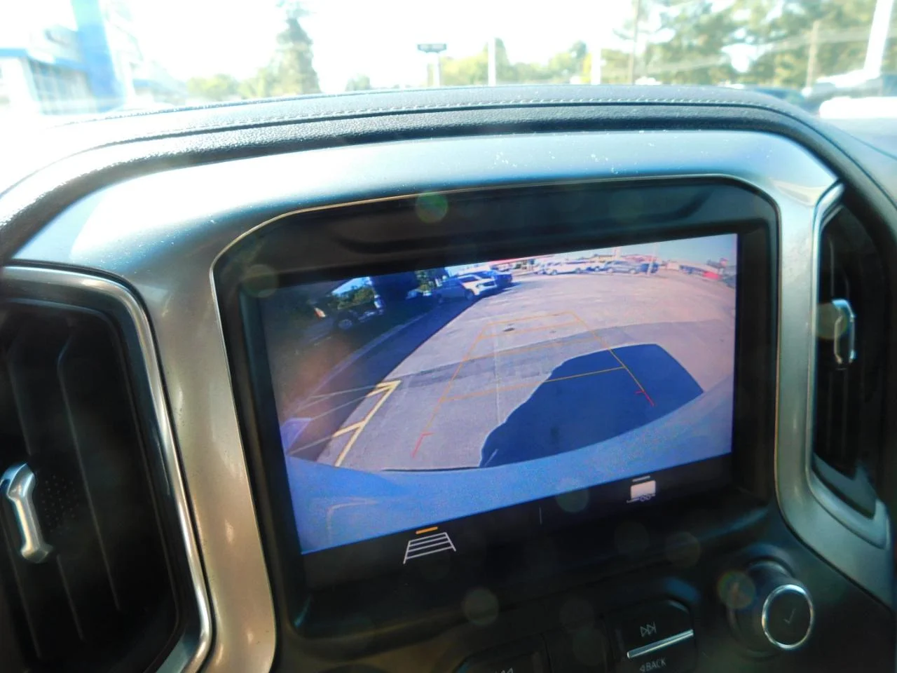 Used 2022 White Chevrolet 4WD CREW CAB 147 in LT W/1L image 36