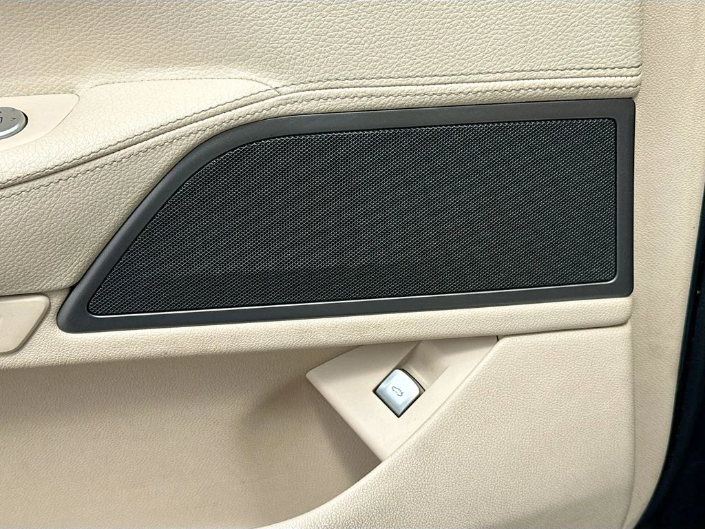 Used 2020 Black BMW 740i image 20