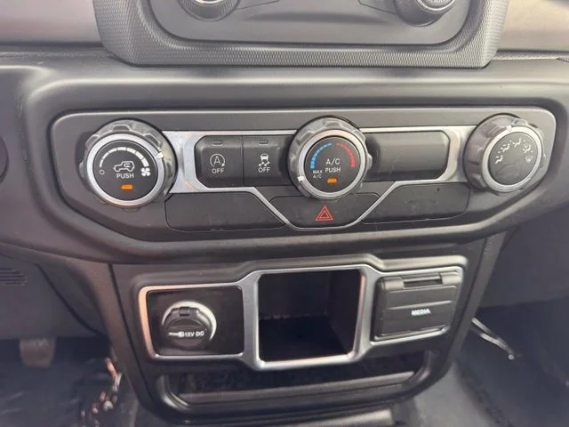 Used 2020 Gray Jeep Sport 4x4 image 32