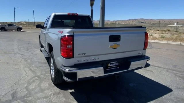 Used 2019 SILVER ICE METALLIC Chevrolet LT image 7