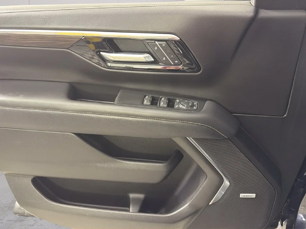 Used 2025 Dark Ash Metallic Chevrolet Premier image 26
