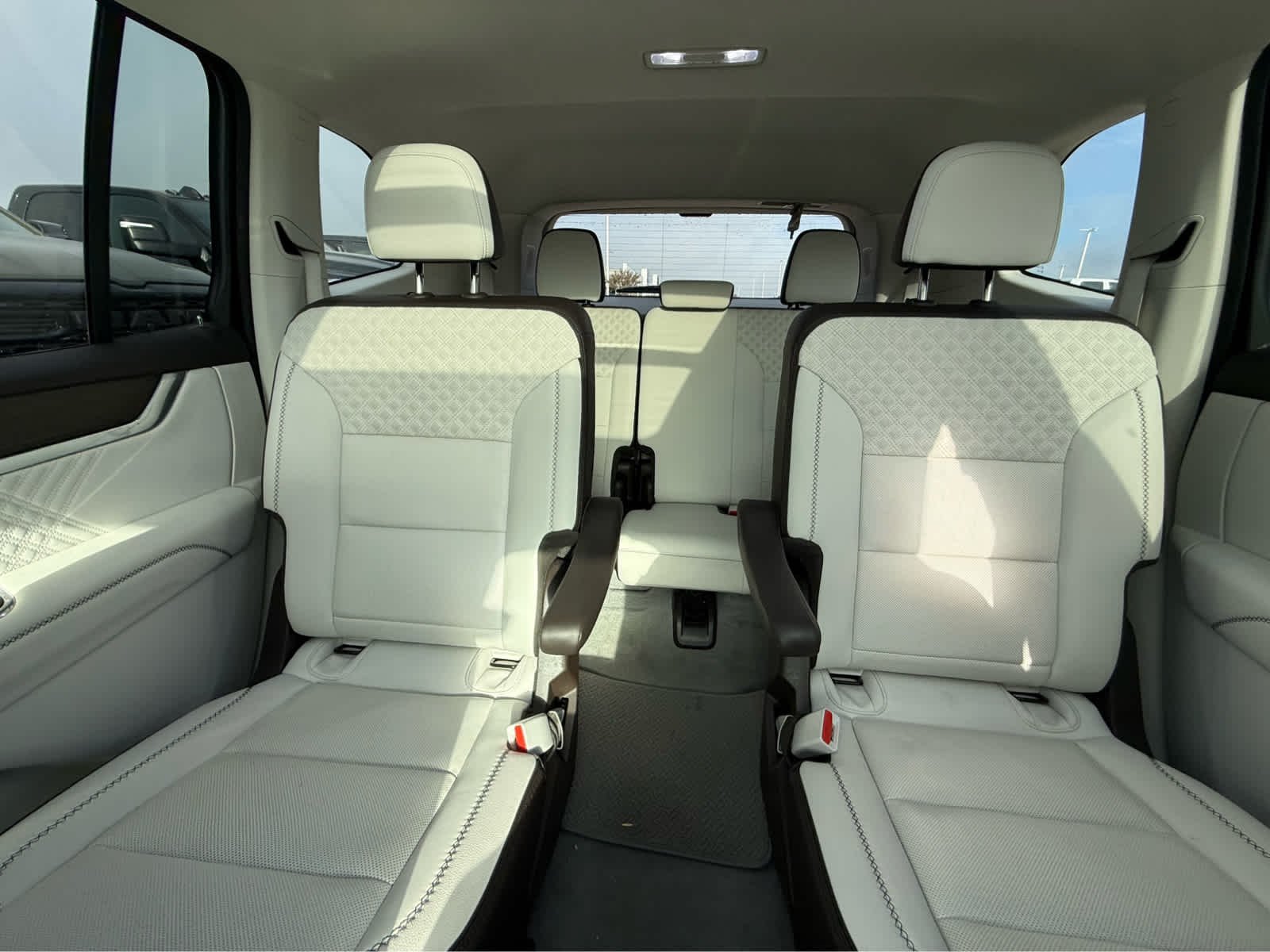 Used 2025 Ebony Twilight Metallic GMC FWD Denali image 7
