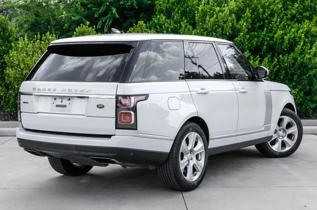 Used 2019 White Land Rover 5.0L V8 Supercharged image 11