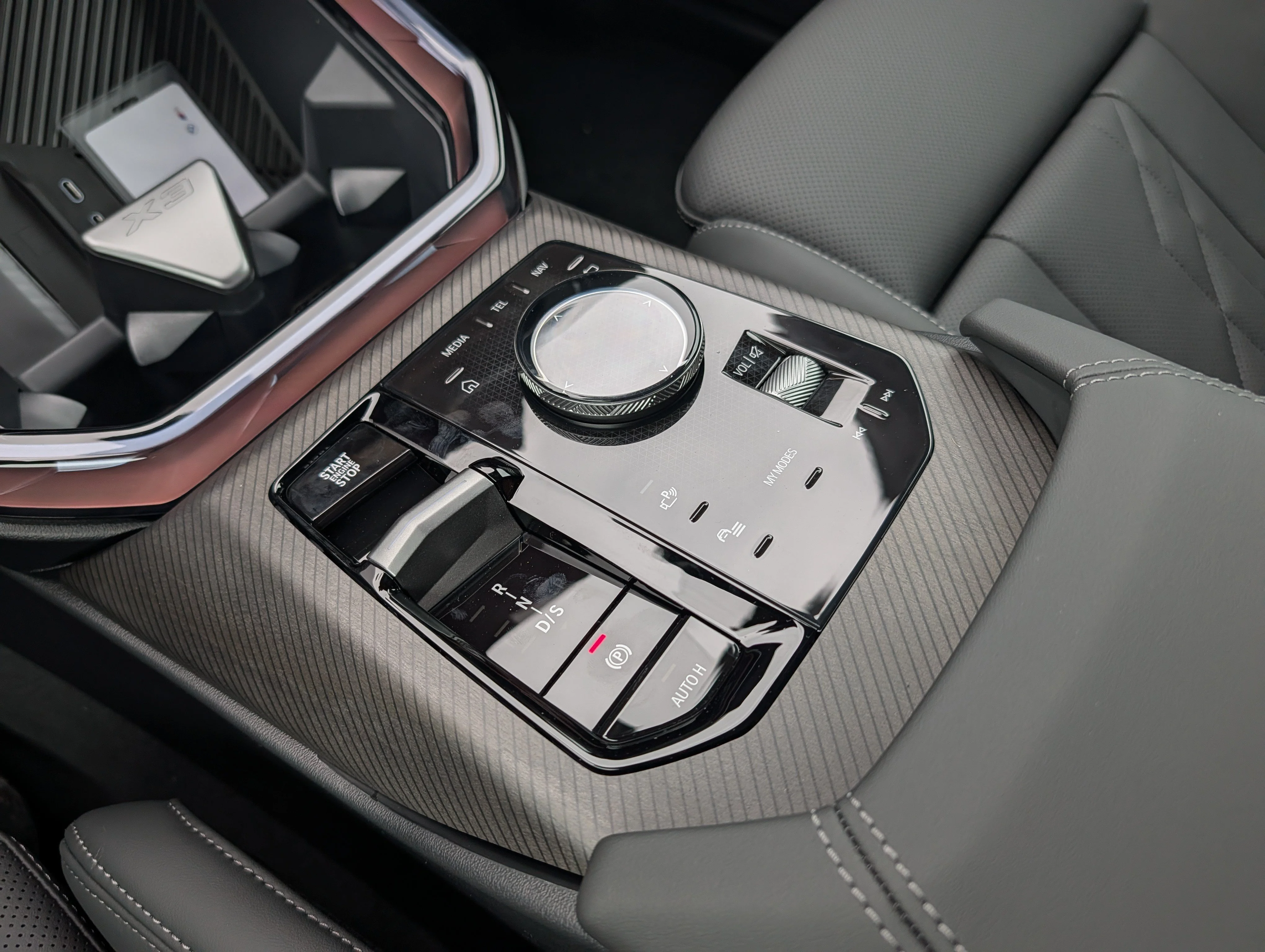 New 2026 Skyscraper Grey Metallic BMW 30 xDrive image 11