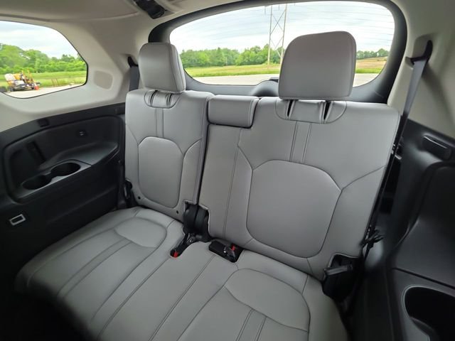 2025 Honda Pilot Touring - Photo 31