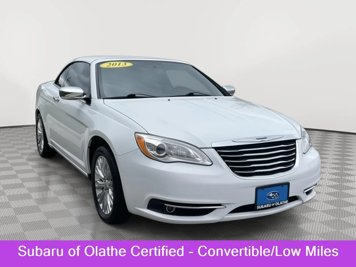 2013 Chrysler 200 Limited
