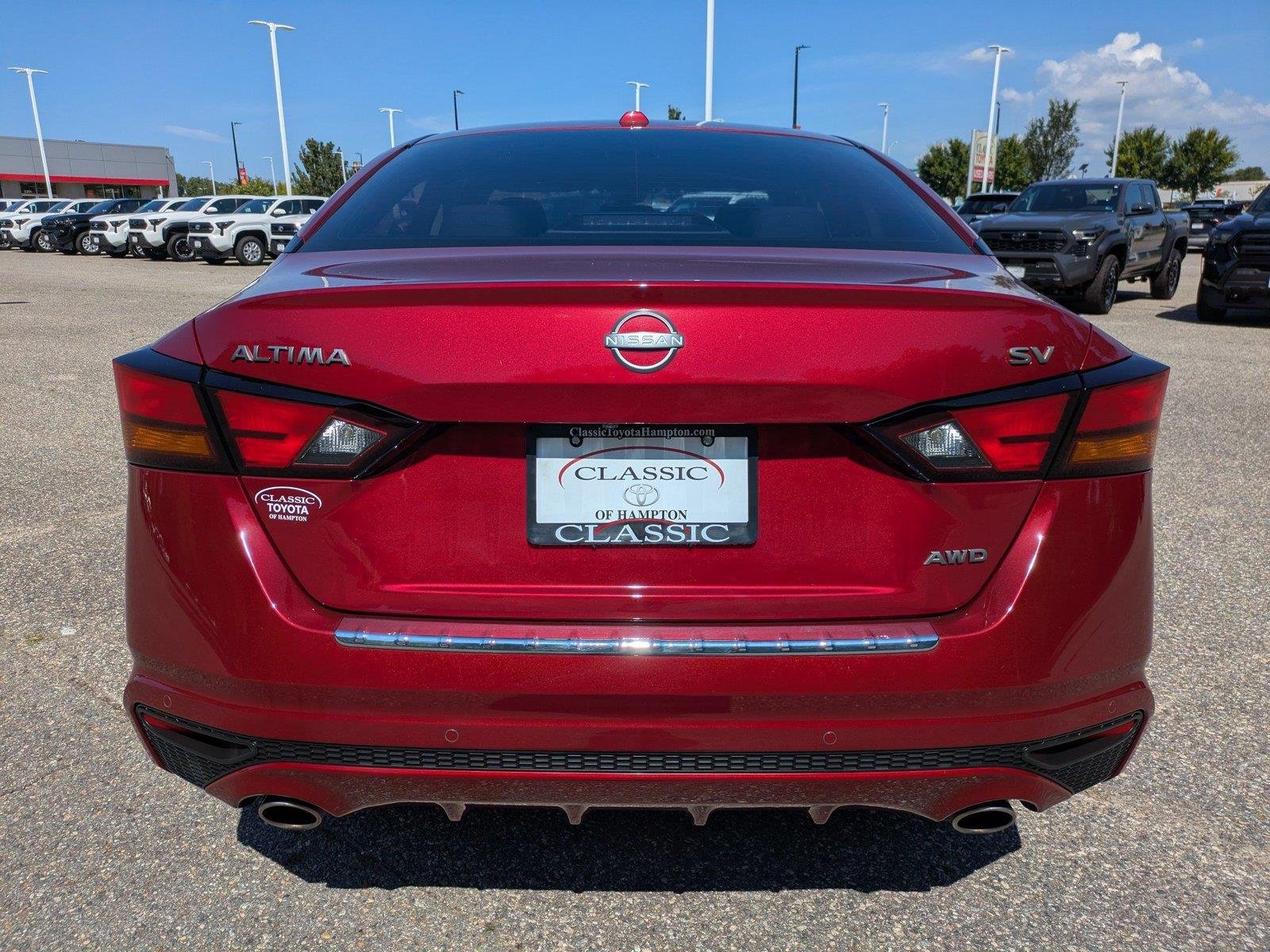 Used 2023 Scarlet Ember Tintcoat Nissan 2.5 SV image 5
